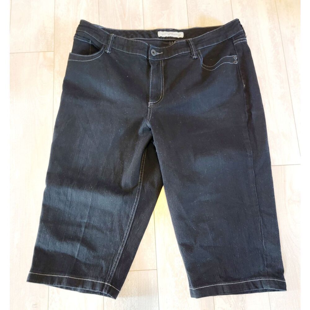 Chico's Platinum 3 Black Women's‎ Denim Capri Jeans Long Shorts Pockets Button